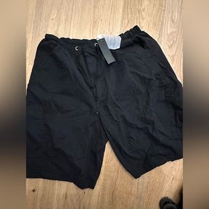 Black jaded London parachute short